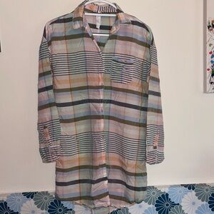 stars above Long Sleeve Button Up 😴 Shirt, Size S